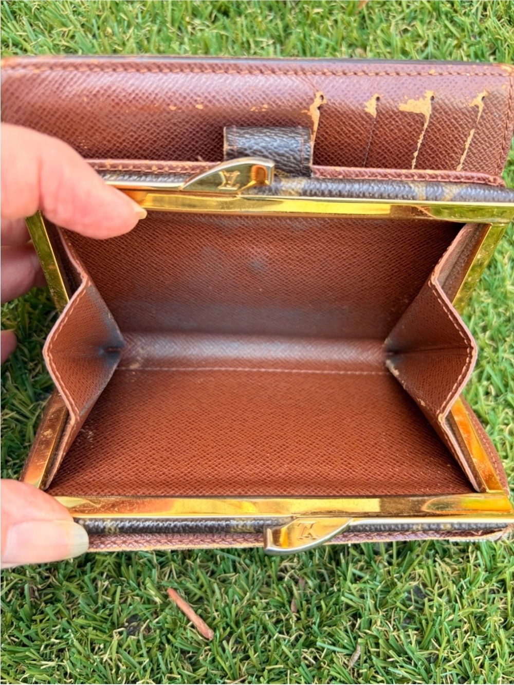 Louis Vuitton Monogram Canvas Wallet in Brown and Gold - Picture 4 of 12